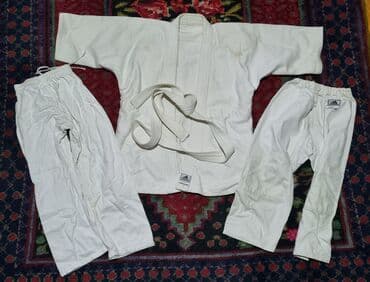 Çəngəllər: Kimano dzudo. 6-8 yaş arası uşaq üçün.idman paltari yaxşı vəziyətdədi — 1