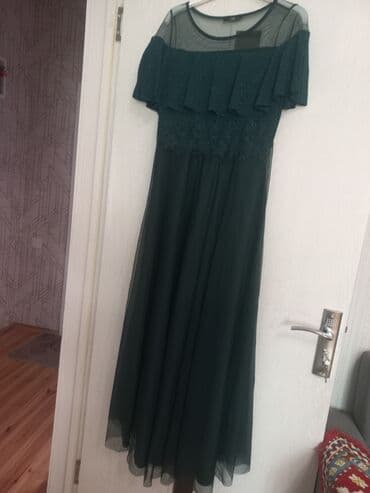 düz don modelləri: Qadın paltarları dəsti – 3 model 1) Tünd yaşıl şifon ziyafət paltarı — 1