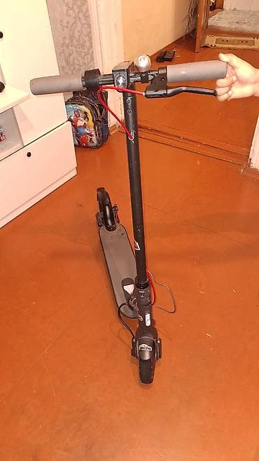 electro gitara: Elektrikli skuter – şəhərdaxili rahat və sürətli hərəkət üçün. skuter — 2