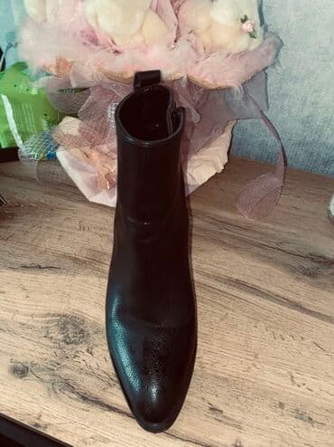 qadın bot: Qadın üçün qara dəri bot - Model: Qısa qol­lu, yan tərəfdən fermuarlı — 3