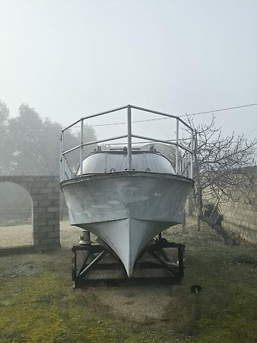 avanqard ehtiyat hisseleri: "Strij" kater: - Layihə: 1390 - Material: tam metal korpus, qalın — 3