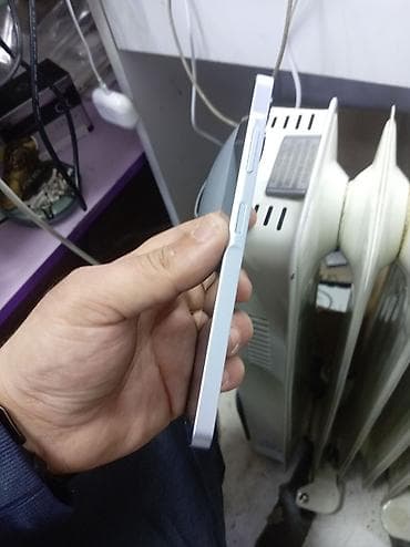 telefonlar s 32: Samsung Galaxy A06, 128 GB, rəng - Gümüşü, Sənədlərlə — 4