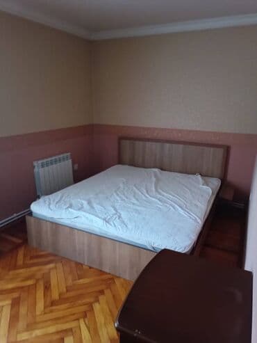 bina az musfiq qesebesi kohne tikili: Yasamal rayonu. Elmlər Akademiyasi metro stansiyası yaxınlığında. 5 — 9