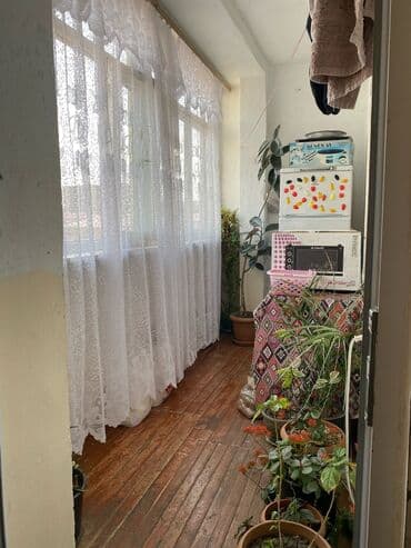 1 otaqli kohnə tikili evlər satilir kohnə binada en ucuz menzilər kub az: Джейранбатан, 3 комнаты, Вторичка, 78 м² — 16