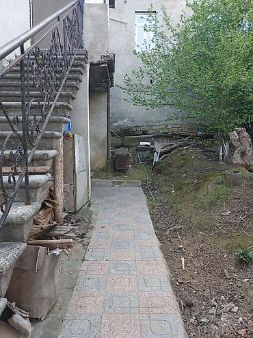 Otaqların satışı: Geniş və işıqlı ev interyeri satılır/kirayə verilir: taxta döşəməli — 9