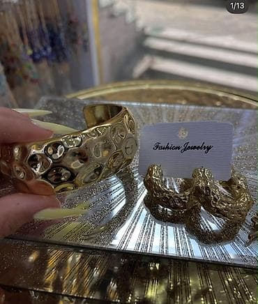 qulaq piercingi: 2-6azn Qızılı aksesuar dəsti – elegant və parlaq dizaynlar Məhsullar — 5