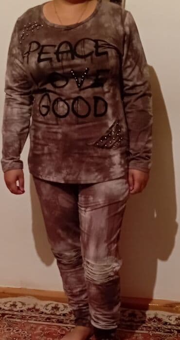 Ev geyimlər yenidir böyük ölçüdür 70-95 kq arası 40 m