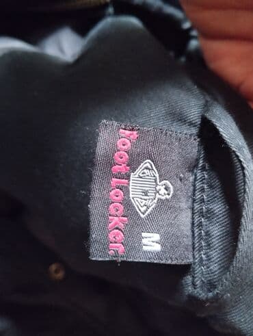 kurtkalar 2021: Gödəkçə az işlənib, L razmer, Brend Footlocker — 4