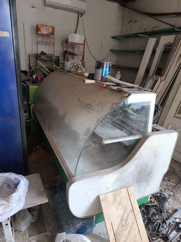 Кухонные вытяжки: Mağaza vitrinləri və soyuducuları satılır.İstəyən əlaqə — 2