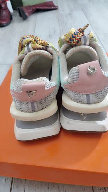 женские кроссовки nike air max hyperfuse: Rəngarəng qadın idman ayaqqabısı - Model: çoxrəngli casual/idman — 4