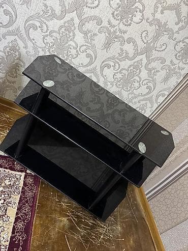 İşlənmiş, Düz TV altlığı, Polkalı, Şüşəli