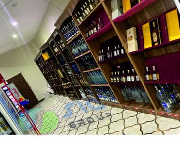 Şərab vitrini — 1