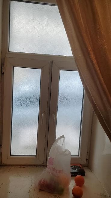 Tikinti daşları: PVC pəncərə – iki yaruslu, iki açılan qollu orta bölməli model - — 1