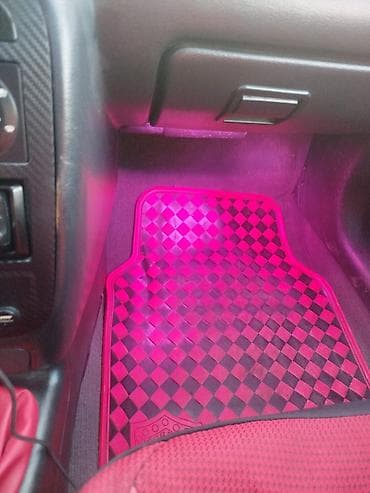 opel astra c: Sedan avtomobil – boz rəng - 4 qapı, 5 yerlik - Ön və arxa optikalar — 8