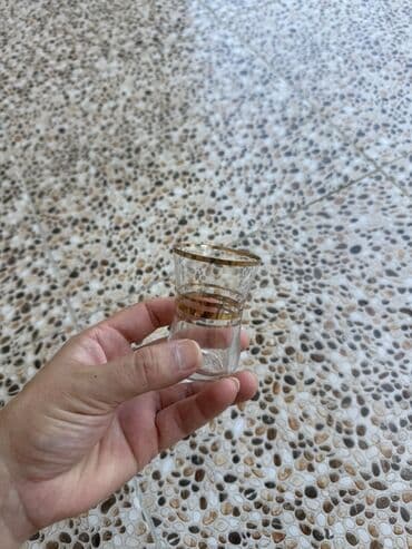 gulab qabi: Armudu stəkanlar, Şüşə, 1 əd — 1