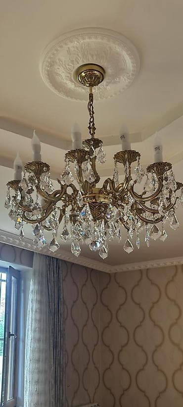 omid lustur: Çılçıraq, 10 və daha çox lampa, Xrustal — 1