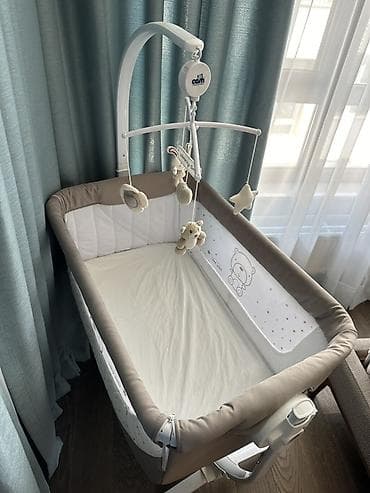 Oğlan və qız üçün, Dördbucaq, Beşik, Dəst ilə, Matras ilə, Yellənmə mexanizmsiz — 2