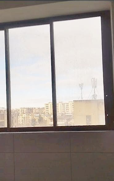 plastik qapllar: İşlənmiş İkiqat şüşə paketi Plastik pəncərə, Еni: 117 sm, Uzunluğu: 120 sm — 1