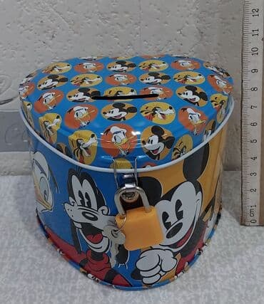 uşaqlar üçün keçə şap şapları: Pul qabı satılır, təzədir, materialı metaldır. Çox maraqlı görünüşü — 3