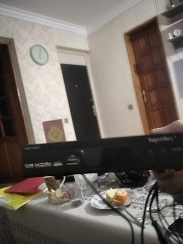 Smart TV bokslar: SuperMax rəqəmsal TV qəbuledicisi (set-top box) - Model: SuperMax (ön — 1