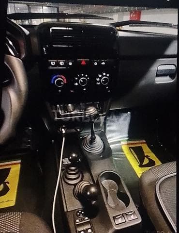 hava kompressorları: LADA Niva 4x4, qara rəng, 3 qapılı SUV. Texniki xüsusiyyətlər və — 2