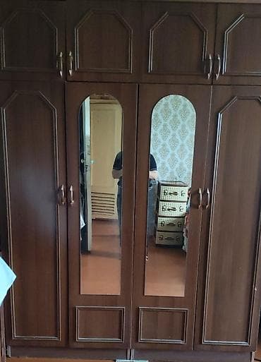 w210 qapi: Dolab satilir. 80 manata satılır unvan Sumqayıt Mədinə S ( 3940 — 1