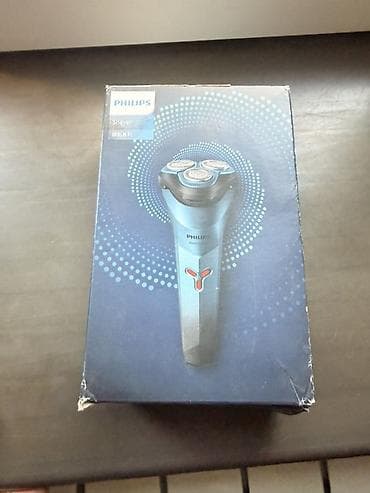 Philips 2000 Series elektrik üz qırxan Xüsusiyyətlər: - 3 başlıqlı