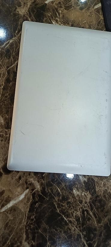 Digər noutbuklar və netbuklar: Salam notebook satilir normal veziyyetdedir problemi yoxdu windows 10 — 2