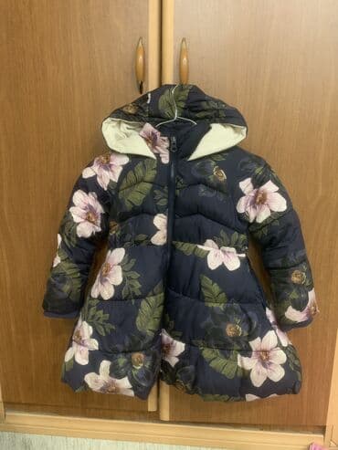 детская новая куртка: Çox isti saxlayan kurtka . İdeal vəziyyətdədi 7.8 yaş üçün — 1