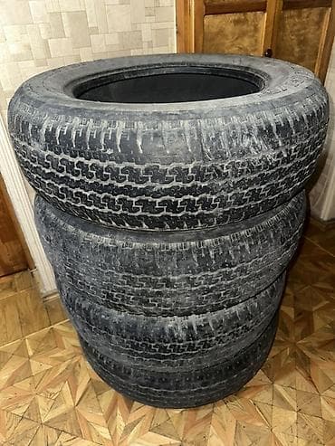 İşlənmiş Şin Bridgestone 215 / 65 / R 16 — 3