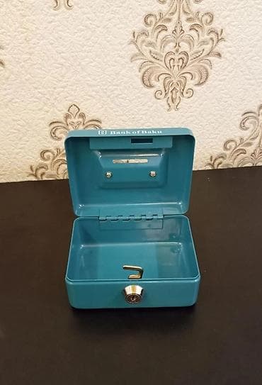 online kassa: Metal pul qutusu – “Bank of Baku” loqolu - Rəng: mavi - Material — 1