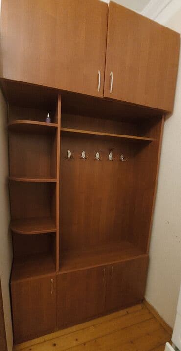 вешалка настенная в прихожую белая: Б/у, Распашной, Прямой шкаф, Шкаф в прихожей, Азербайджан — 1