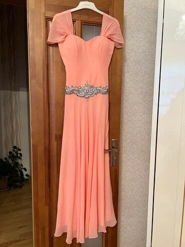 hind paltari: 34-36 bedene uygundur.Bacimin nisaninda geyinmisdim,cemi 1 defe — 1