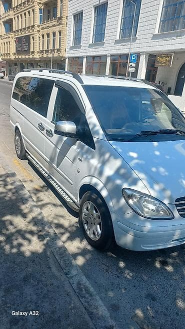 Nəqliyyat: Mercedes-Benz Vito: 2.2 l | 2010 il Van/Minivan — 4