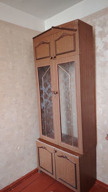 parça dolab: Şüşəli dolab vitrini — 1