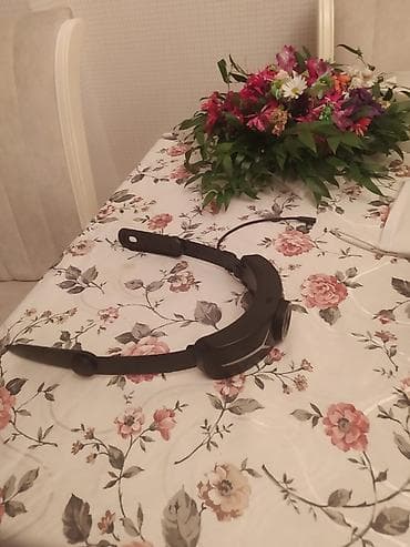 ucuz iphoneler: Meta Quest 3 VR eynəyi + stend - All‑in‑one VR qulaqlıq: ön paneldə — 8