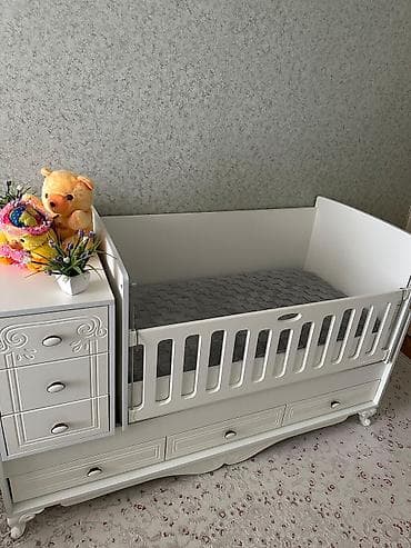 Oğlan və qız üçün, İşlənmiş, Dördbucaq, Beşik, Matras ilə, Yellənmə mexanizm ilə lalafo.az -da Oğlan və qız üçün, İşlənmiş, Dördbucaq, Beşik, Matras ilə, Yellənmə mexanizm ilə