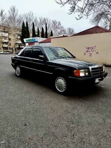 qaz 31 29: Mercedes-Benz 190: 2 l | 1990 il Sedan — 8