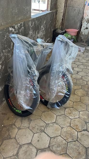 sport velosiped: Şəhər və off-road üçün uyğun dağ velosipedi (2 ədəd) Xüsusiyyətlər: - — 2