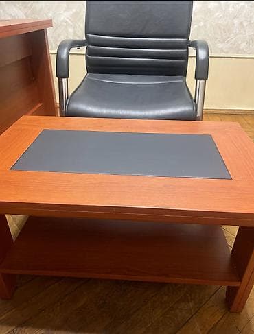 Ofis dəst mebeli: TƏCILI!!!! ‼️‼️ Çox keyfiyyətli Ofis kabinet mebel dəsti Tərkibi: - — 4