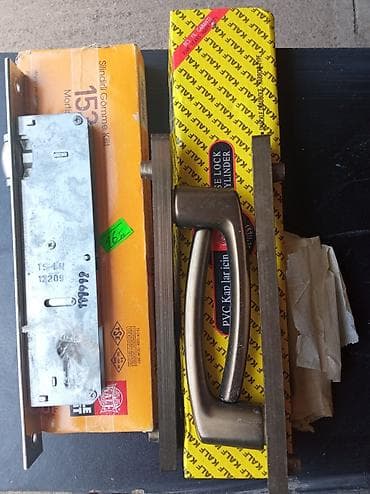 kilimler: Plastik qaplarin zamoklari teze dir — 1