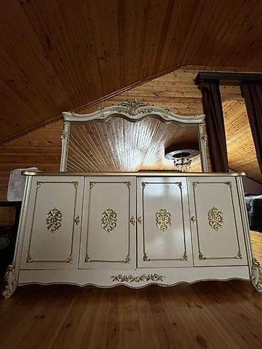 Ev üçün mebel: Klassik üslubda konsol-bufet və böyük güzgü - Rəng: krem-bej, qızılı — 3