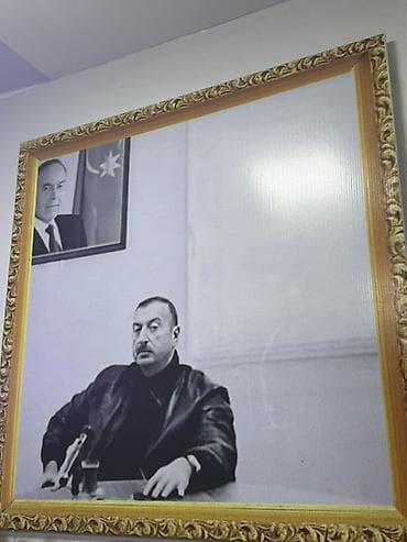 divar saat: Məhsul: Çərçivəli divar tabloları (4 ədəd) Hamsi bir yerdə 100 azn — 4