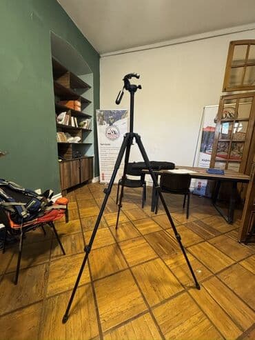 Repetitorlar: Vaunguard firmasının professional tripodu əla vəziyyətdədir. Vakum — 3