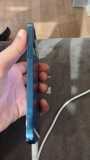 samsung 108 ekran smart tv: IPhone 12, Mavi, Face ID — 3