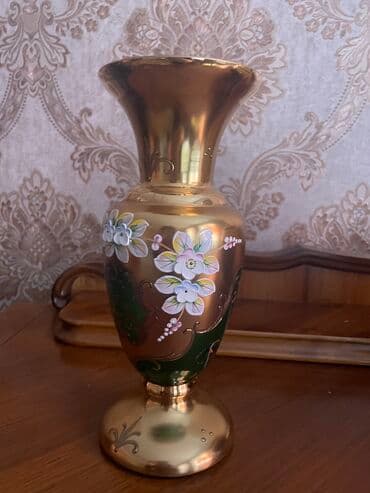 guller: Bogema güldan tünd yaşıl reng tezedır — 1