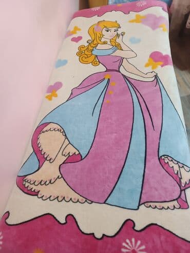 ədyalar: Taxt ölçüsündə ədyal (2 çi əl əla vəziyyətdədir )15 manata satılır — 1