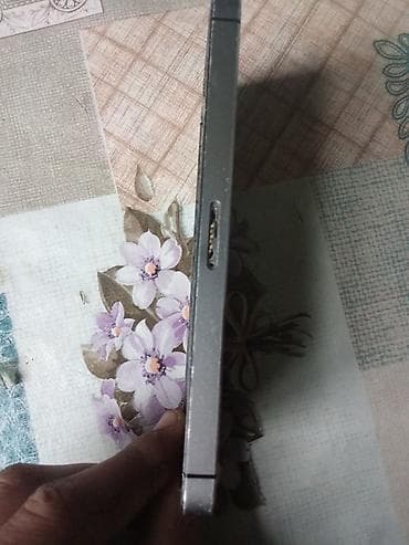 telefonlar 2ci el: Apple iPhone 5s 16yaddaş Xüsusiyyətlər: - Model: A1530 (arxa qapaqda — 3