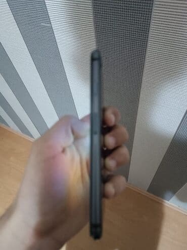 iphone 6 plus ikinci el: IPhone 8, 64 GB, Qara, Barmaq izi — 4
