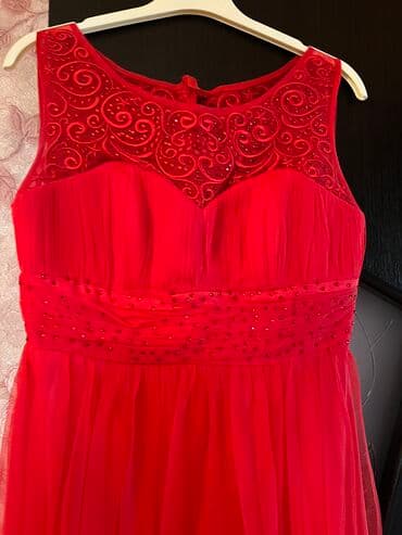 Cəmi 1 dəfə geyinilib hec bir problemi yoxdur 40 razmer